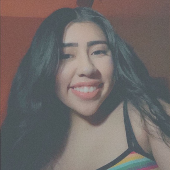 Meet your Posher, Zoe - Picture 1 of 1